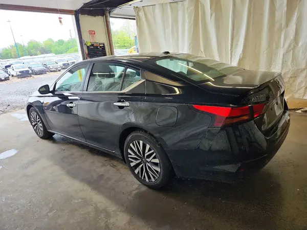 1N4BL4DVXPN325593 2023 NISSAN ALTIMA - Image 2