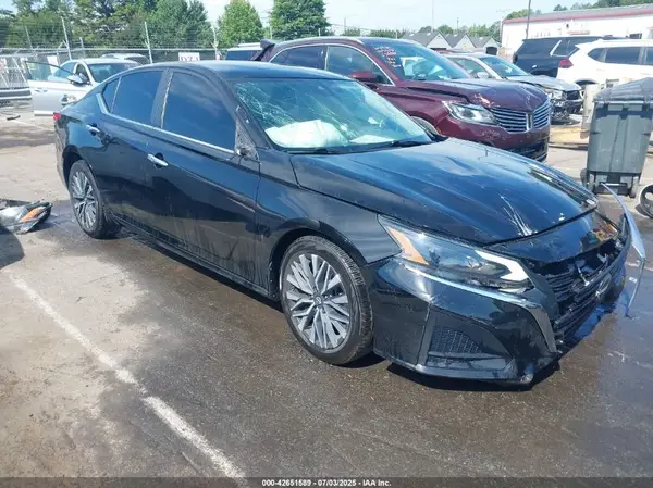 1N4BL4DVXPN332463 2023 NISSAN ALTIMA - Image 1