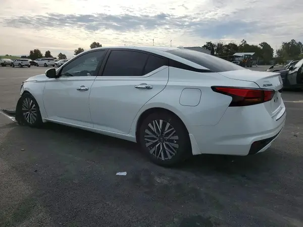 1N4BL4DVXPN333161 2023 NISSAN ALTIMA - Image 2