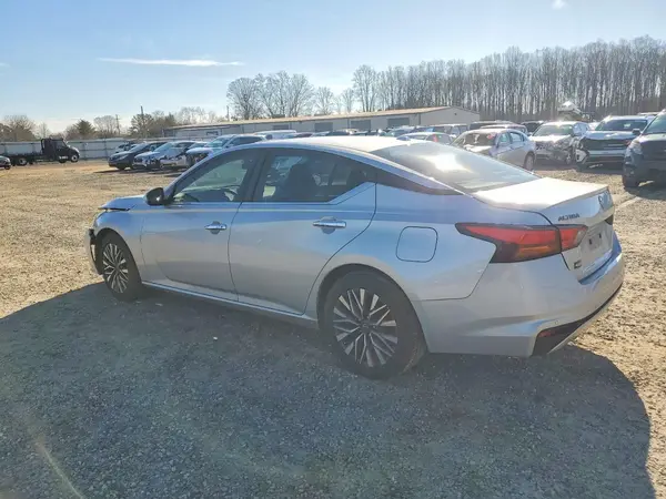 1N4BL4DVXPN352499 2023 NISSAN ALTIMA - Image 2