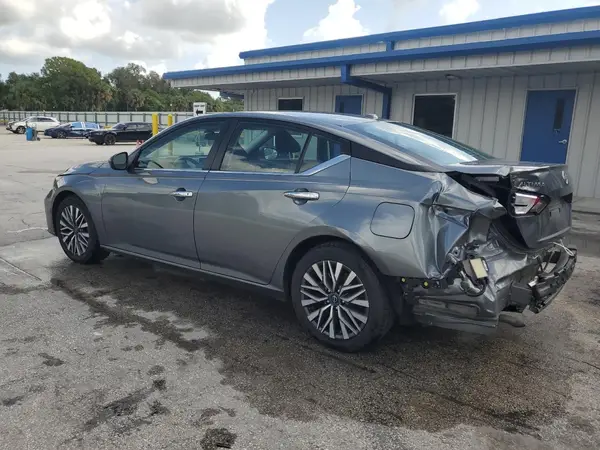 1N4BL4DVXPN354950 2023 NISSAN ALTIMA - Image 2