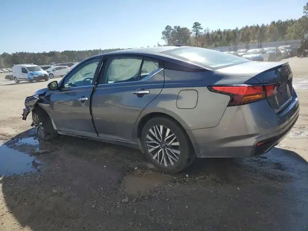 1N4BL4DVXPN365690 2023 NISSAN ALTIMA - Image 2
