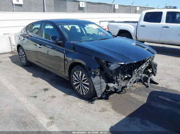 1N4BL4DVXPN367780 2023 NISSAN ALTIMA - Image 1