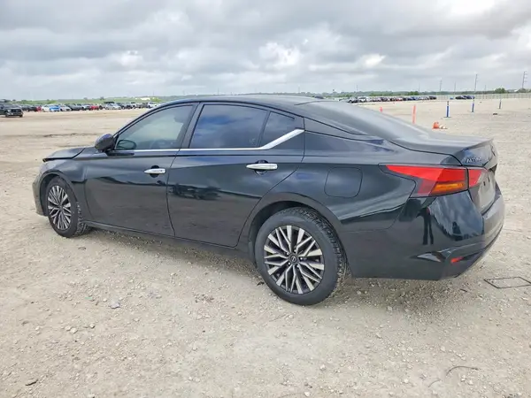 1N4BL4DVXPN368461 2023 NISSAN ALTIMA - Image 2