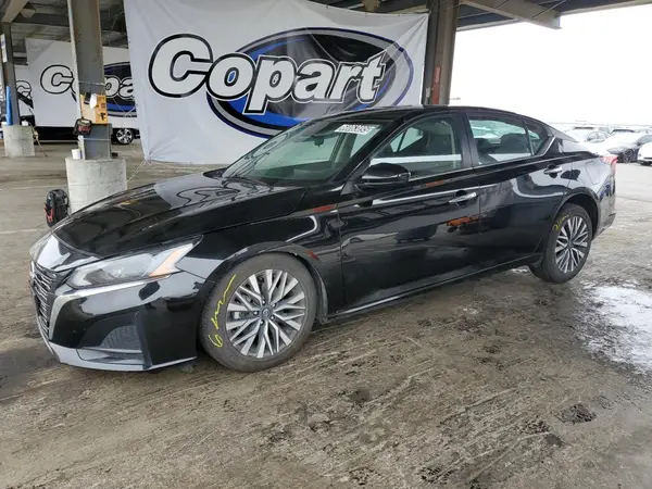 1N4BL4DVXPN371800 2023 NISSAN ALTIMA - Image 1