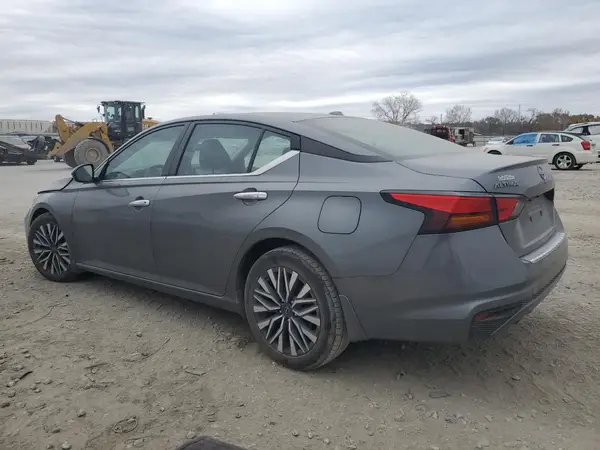 1N4BL4DVXPN380450 2023 NISSAN ALTIMA - Image 2