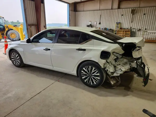 1N4BL4DVXPN388001 2023 NISSAN ALTIMA - Image 2