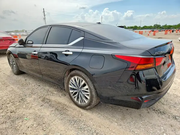 1N4BL4DVXPN388497 2023 NISSAN ALTIMA - Image 2
