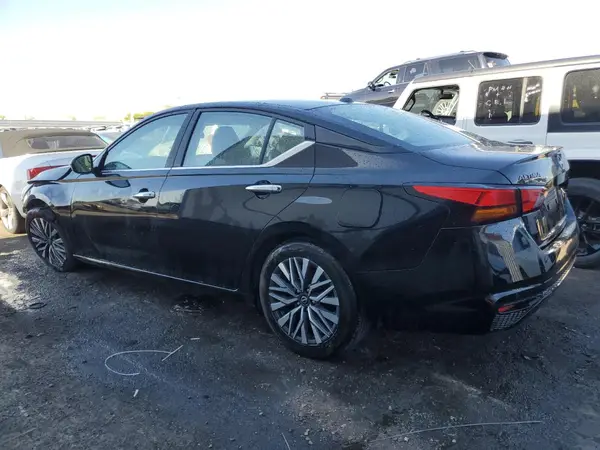 1N4BL4DVXPN390413 2023 NISSAN ALTIMA - Image 2