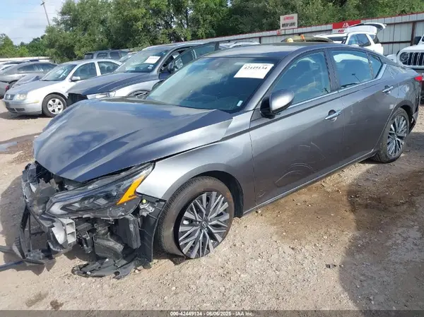 1N4BL4DVXPN392033 2023 NISSAN ALTIMA - Image 2