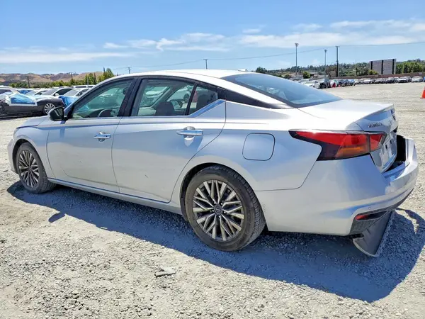 1N4BL4DVXPN418713 2023 NISSAN ALTIMA - Image 2