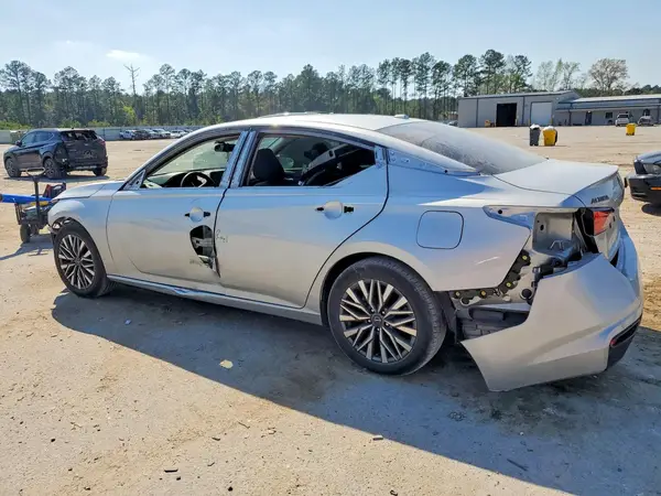 1N4BL4DVXRN302673 2024 NISSAN ALTIMA - Image 2
