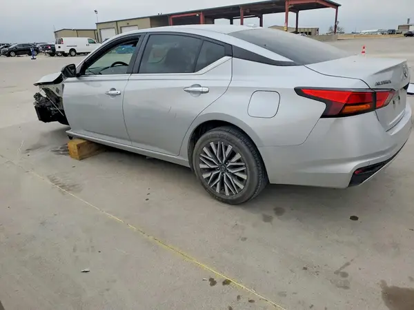 1N4BL4DVXRN304133 2024 NISSAN ALTIMA - Image 2