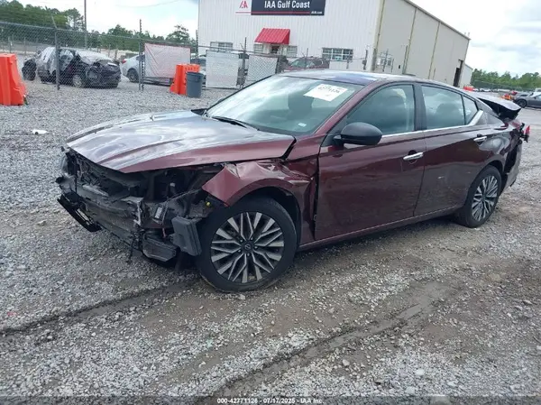 1N4BL4DVXRN310806 2024 NISSAN ALTIMA - Image 2