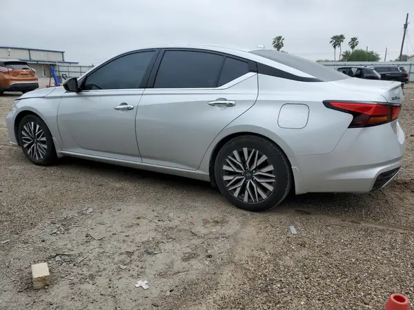 1N4BL4DVXRN315486 2024 NISSAN ALTIMA - Image 2