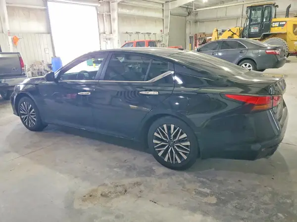 1N4BL4DVXRN324768 2024 NISSAN ALTIMA - Image 2