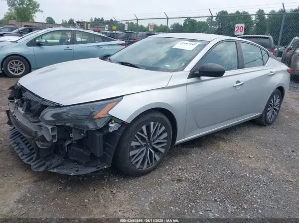 1N4BL4DVXRN325709 2024 NISSAN ALTIMA - Image 2