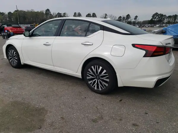 1N4BL4DVXRN327914 2024 NISSAN ALTIMA - Image 2