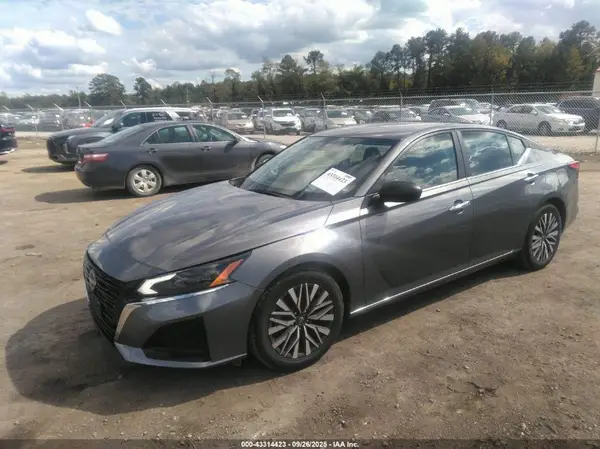1N4BL4DVXRN332708 2024 NISSAN ALTIMA - Image 2
