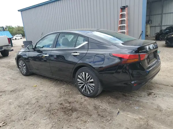 1N4BL4DVXRN337052 2024 NISSAN ALTIMA - Image 2