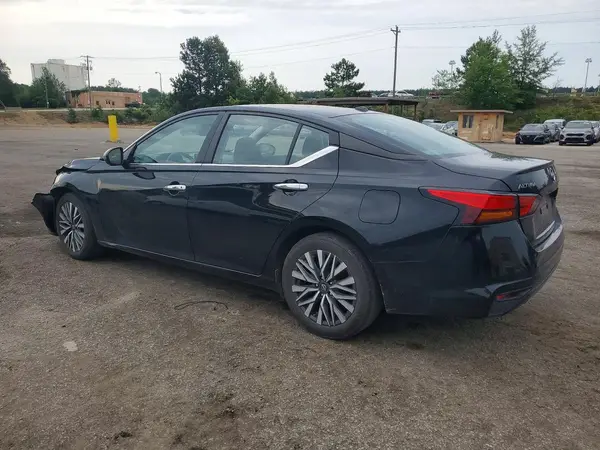 1N4BL4DVXRN343630 2024 NISSAN ALTIMA - Image 2