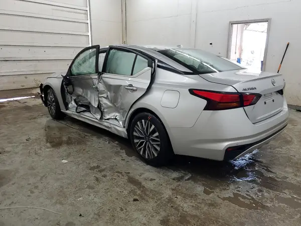 1N4BL4DVXRN347452 2024 NISSAN ALTIMA - Image 2
