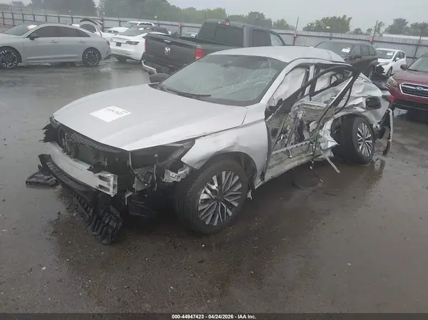 1N4BL4DVXRN351646 2024 NISSAN ALTIMA - Image 2