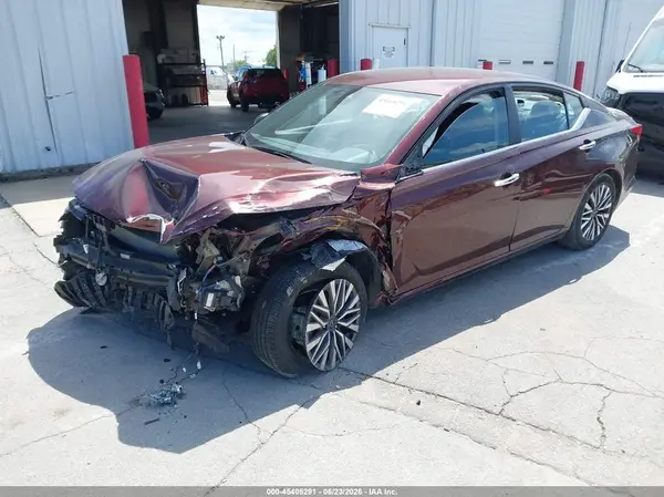 1N4BL4DVXRN358046 2024 NISSAN ALTIMA - Image 2