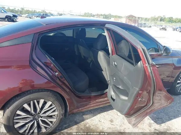 1N4BL4DVXRN366602 2024 NISSAN ALTIMA - Image 8