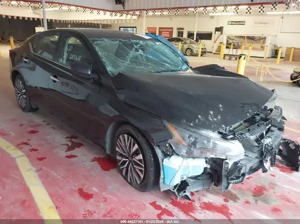 1N4BL4DVXRN377860 2024 NISSAN ALTIMA - Image 1