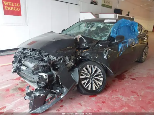 1N4BL4DVXRN377860 2024 NISSAN ALTIMA - Image 2