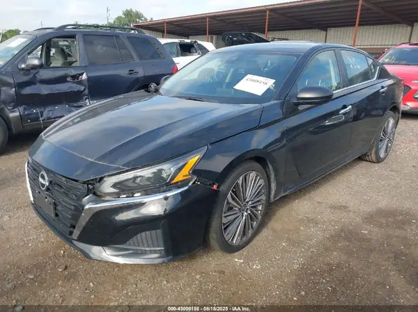 1N4BL4DVXRN379432 2024 NISSAN ALTIMA - Image 2