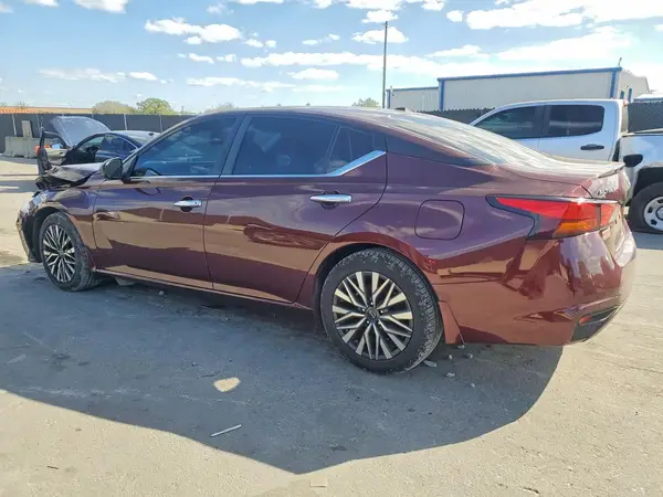 1N4BL4DVXRN382153 2024 NISSAN ALTIMA - Image 2
