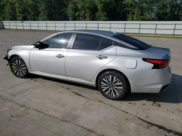 1N4BL4DVXRN400702 2024 NISSAN ALTIMA - Image 2
