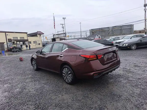 1N4BL4DVXRN419296 2024 NISSAN ALTIMA - Image 2