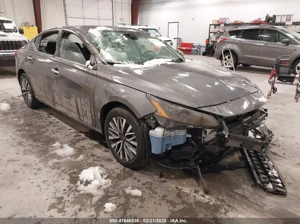 1N4BL4DVXRN423400 2024 NISSAN ALTIMA - Image 1