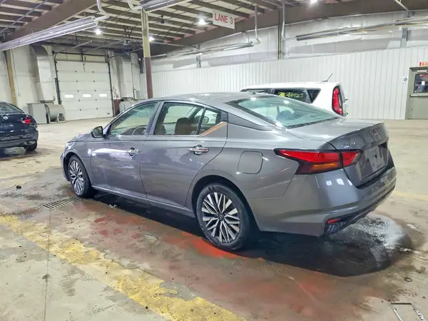 1N4BL4DVXSN305885 2025 NISSAN ALTIMA - Image 2