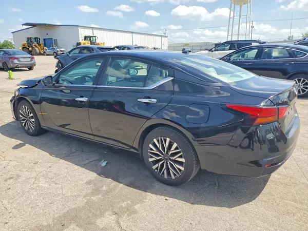 1N4BL4DVXSN314666 2025 NISSAN ALTIMA - Image 2