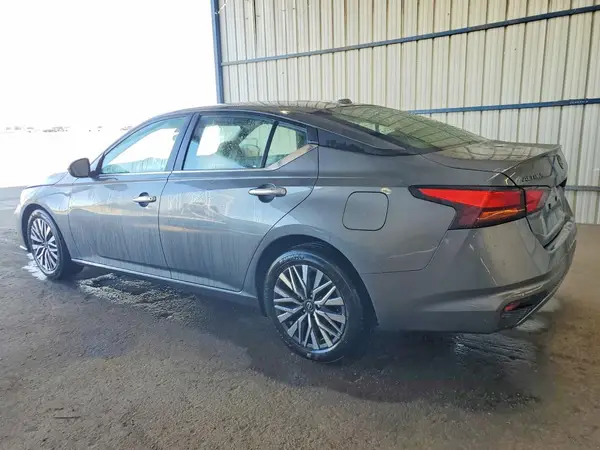 1N4BL4DVXSN320743 2025 NISSAN ALTIMA - Image 2