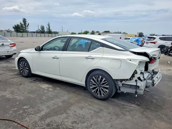 1N4BL4DVXSN332326 2025 NISSAN ALTIMA - Image 2