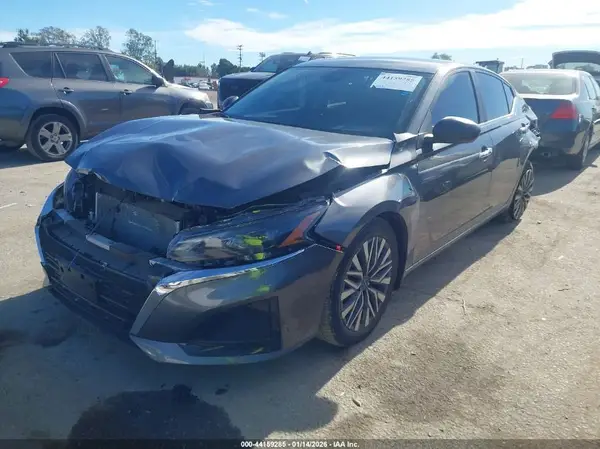 1N4BL4DVXSN336490 2025 NISSAN ALTIMA - Image 2