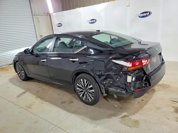 1N4BL4DVXSN344170 2025 NISSAN ALTIMA - Image 2