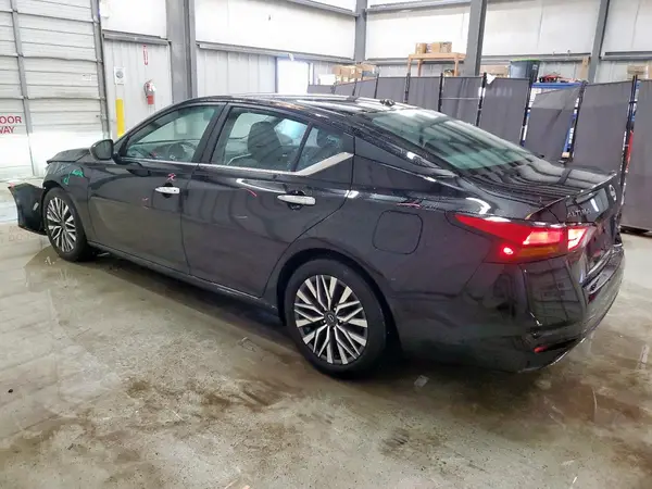 1N4BL4DVXSN344394 2025 NISSAN ALTIMA - Image 2