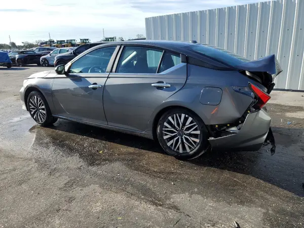 1N4BL4DVXSN348655 2025 NISSAN ALTIMA - Image 2