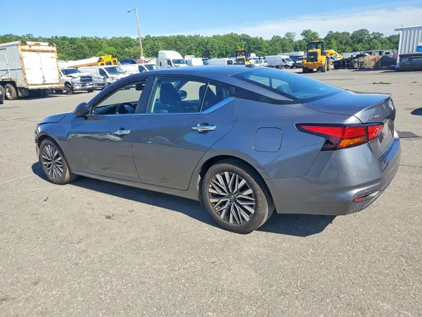 1N4BL4DVXSN349398 2025 NISSAN ALTIMA - Image 2