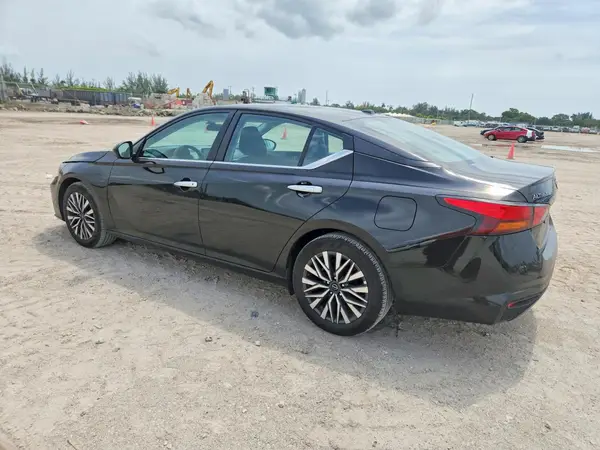 1N4BL4DVXSN355590 2025 NISSAN ALTIMA - Image 2