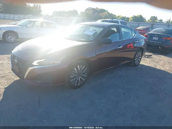 1N4BL4DVXSN364709 2025 NISSAN ALTIMA - Image 2