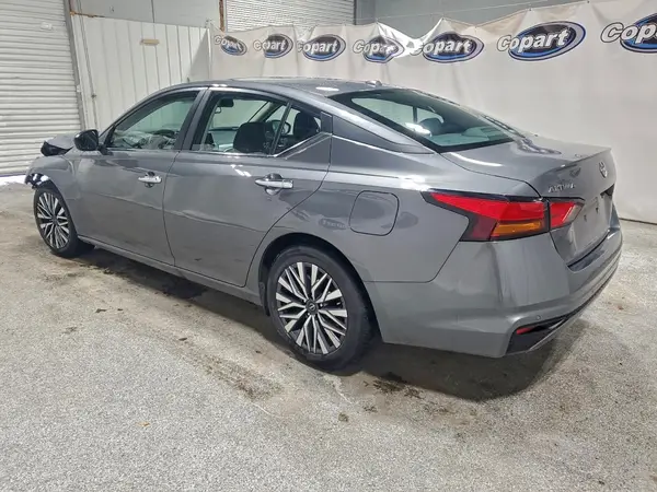 1N4BL4DVXSN366928 2025 NISSAN ALTIMA - Image 2