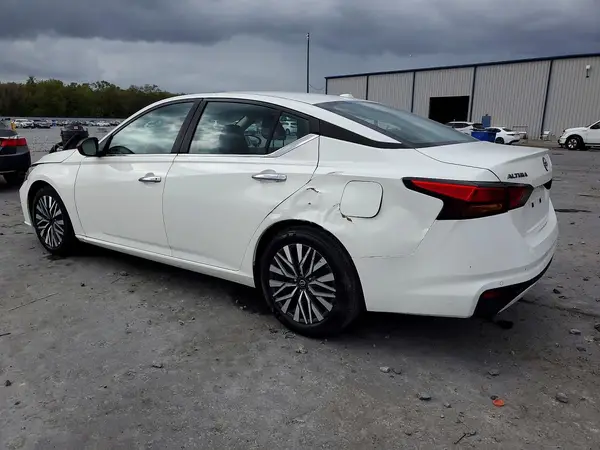 1N4BL4DVXSN376214 2025 NISSAN ALTIMA - Image 2