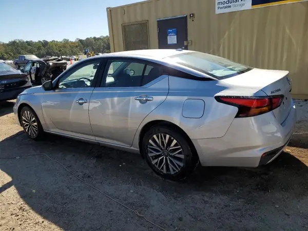 1N4BL4DVXSN378884 2025 NISSAN ALTIMA - Image 2